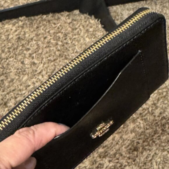 Coach Leather Wallet Black Zip Around EUC - Picture 4 of 10